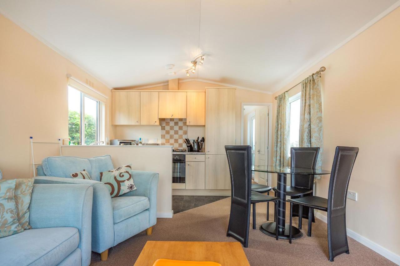 2 The Beeches Villa โบดมิน ภายนอก รูปภาพ